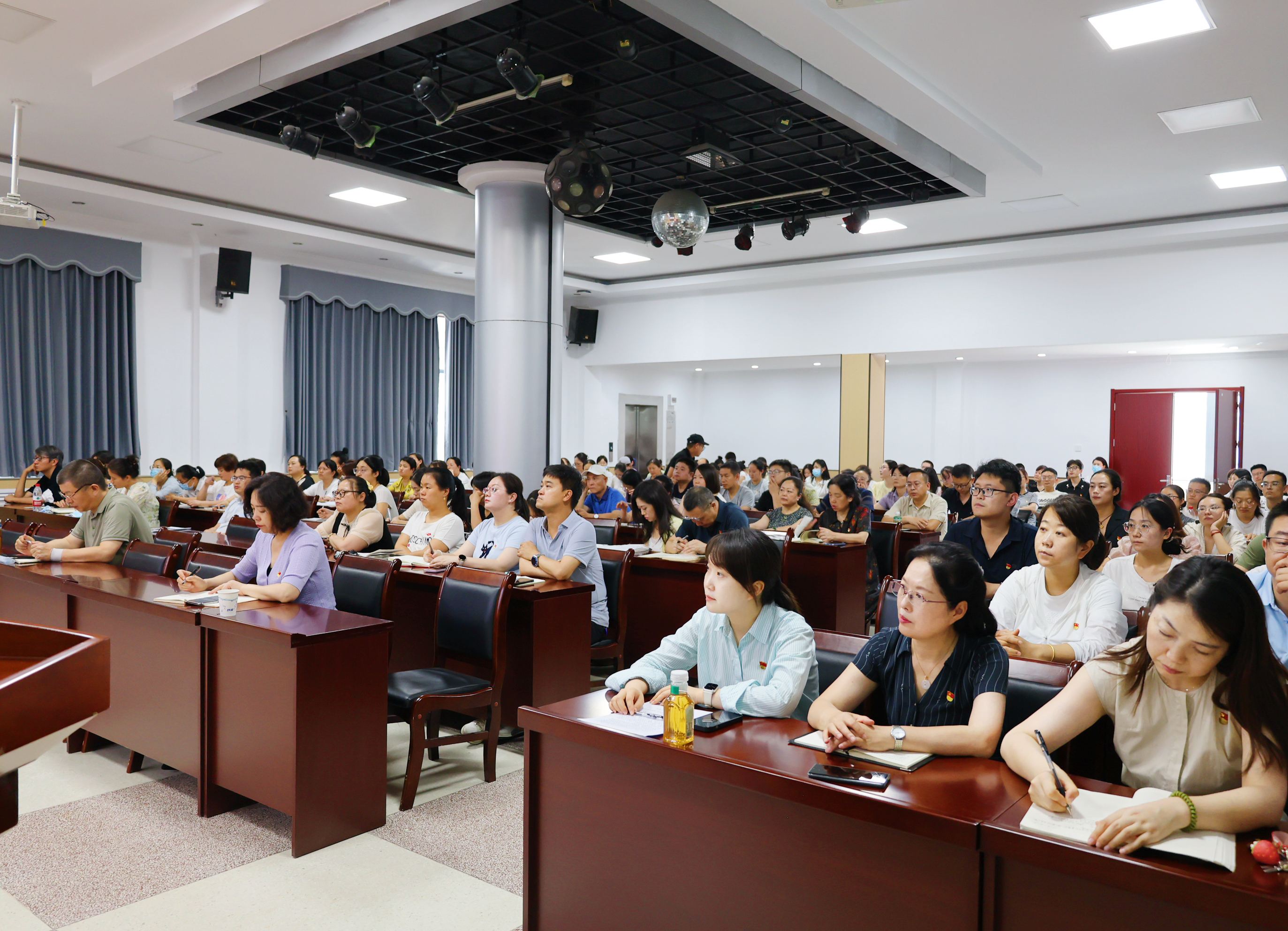 081751962544181759.jpg 081751962544181759.jpg